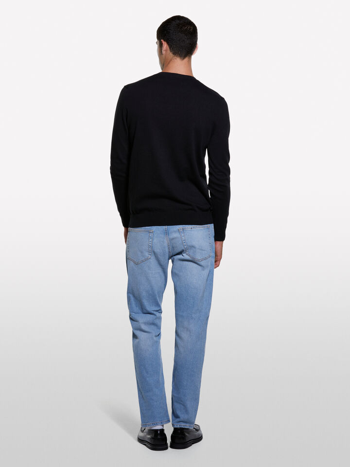 Μπλούζα μαύρη με λαιμόκοψη - μπλούζες με λαιμόκοψη ανδρικές - Μαυρο | Sisley image number 2